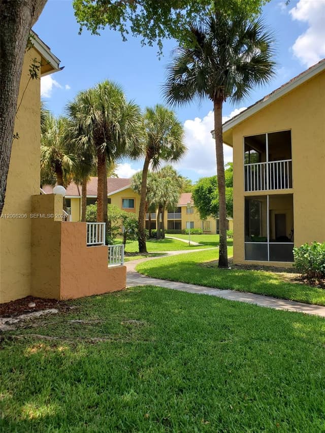 1154 Coral Club Dr # 1154, Coral Springs FL 33071 - Coral Springs, FL - Photo 3