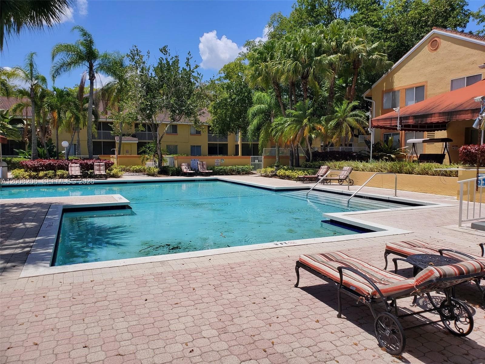 1154 Coral Club Dr # 1154, Coral Springs FL 33071 - Coral Springs, FL - Photo 1