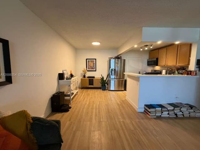 9020 NE 8th Ave # 1D, Miami Shores FL 33138 - Miami Shores, FL - Photo 5
