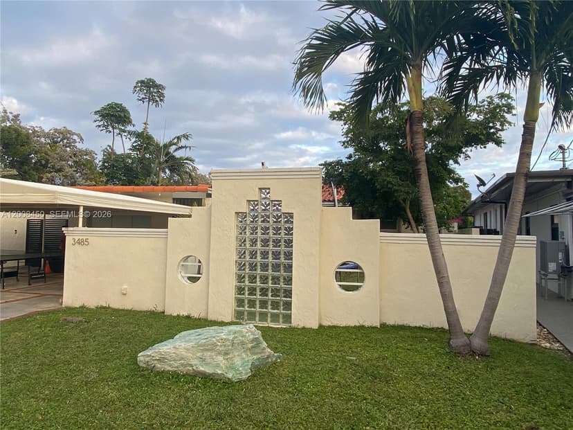 3485 N Meridian Ave, Miami Beach FL 33140