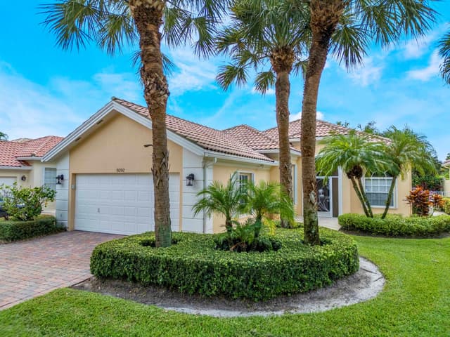 8292 Dominica Place, Wellington FL 33414 - Wellington, FL - Photo 2