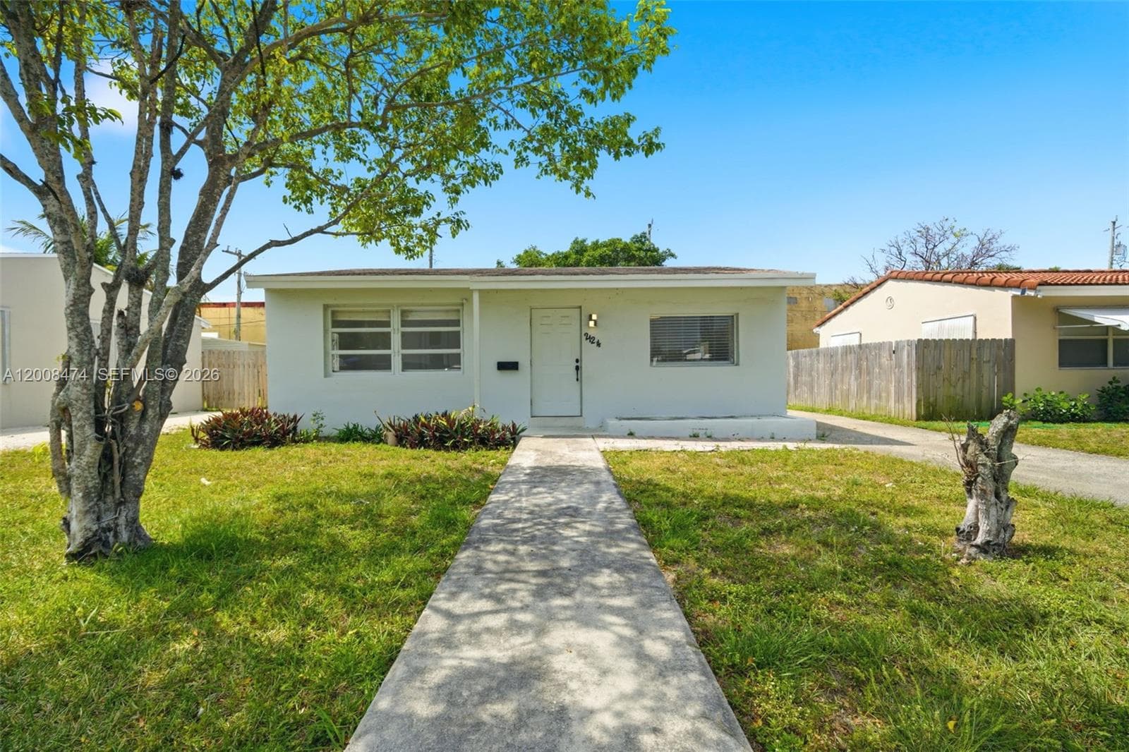 2124 Taylor St, Hollywood FL 33020