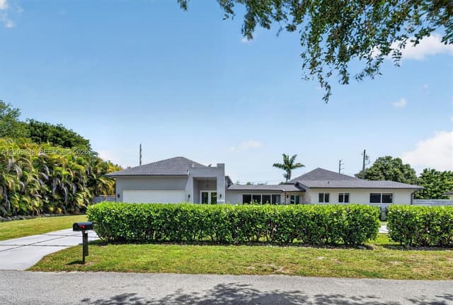 11811 SW 82nd Rd, Miami FL 33156 - Miami, FL - Photo 2