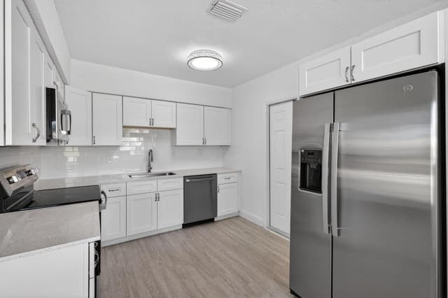 4807 NE 18th Avenue, Oakland Park FL 33334 - Oakland Park, FL - Photo 7