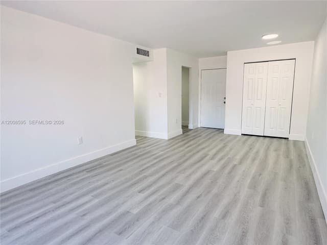 6095 W 18th Ave # S219, Hialeah FL 33012 - Hialeah, FL - Photo 5