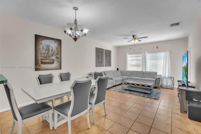 4266 SW 10th Pl, Deerfield Beach FL 33442 - Deerfield Beach, FL - Photo 2