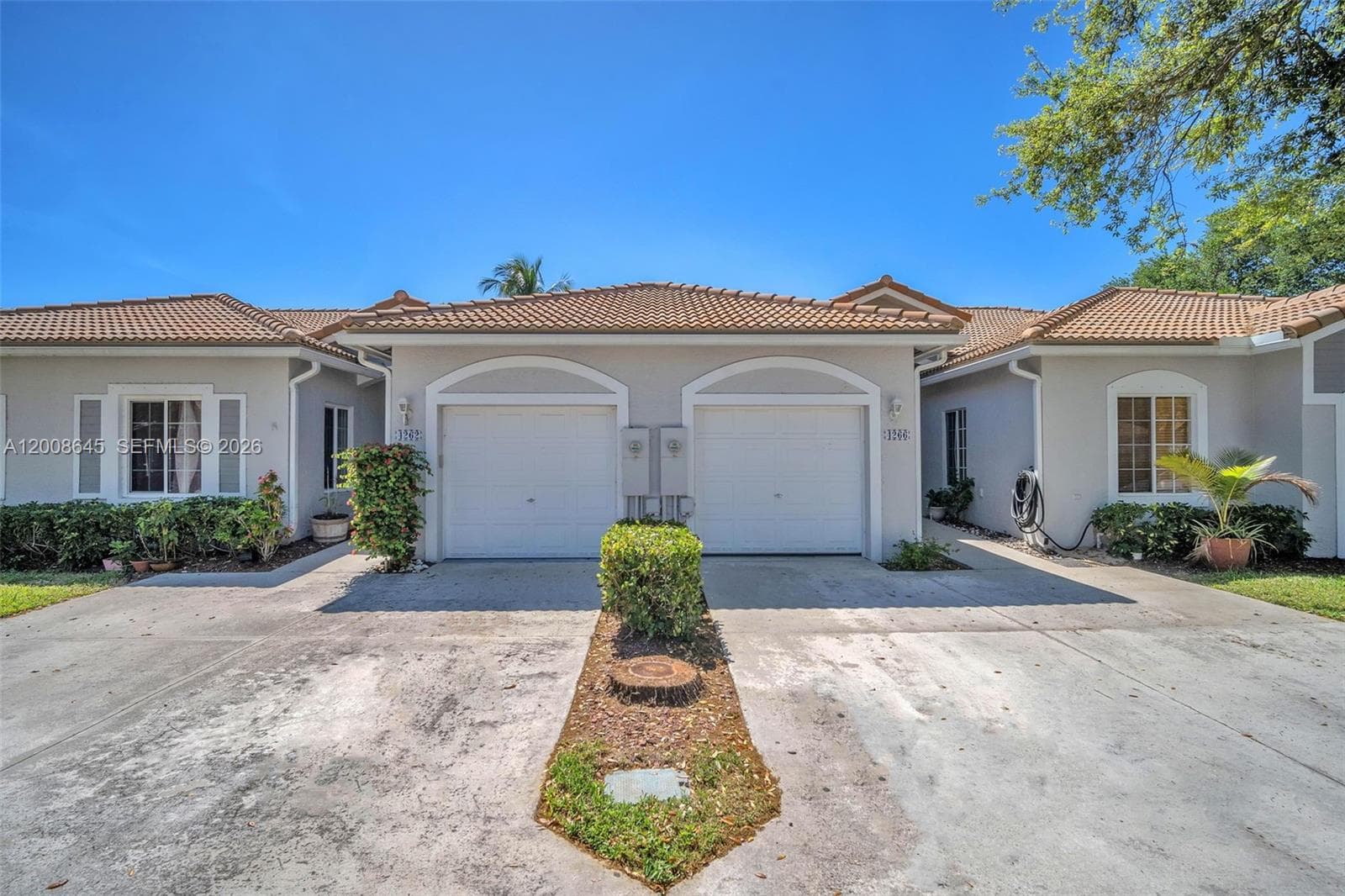 4266 SW 10th Pl, Deerfield Beach FL 33442
