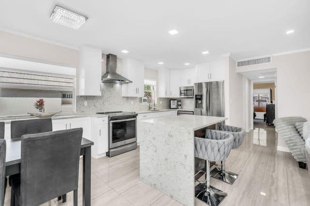 92 Valencia Drive # D, Delray Beach FL 33446 - Delray Beach, FL - Photo 2