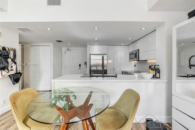 111 E Flagler St # 708, Miami FL 33131 - Miami, FL - Photo 6