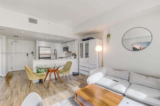 111 E Flagler St # 708, Miami FL 33131 - Miami, FL - Photo 7
