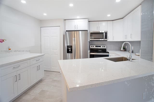 7527 S Oriole Blvd # 101, Delray Beach FL 33446 - Delray Beach, FL - Photo 3