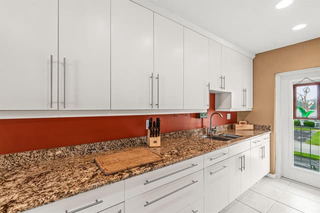 1118 Lake Terrace # H, Boynton Beach FL 33426 - Boynton Beach, FL - Photo 6