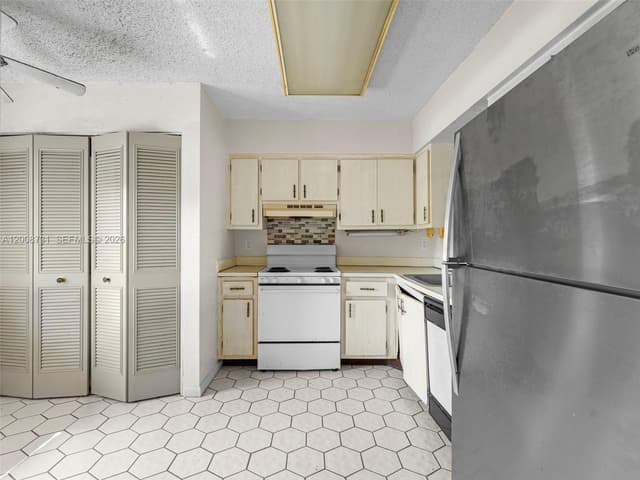480 NW 76th Ave # 102, Margate FL 33063 - Margate, FL - Photo 6