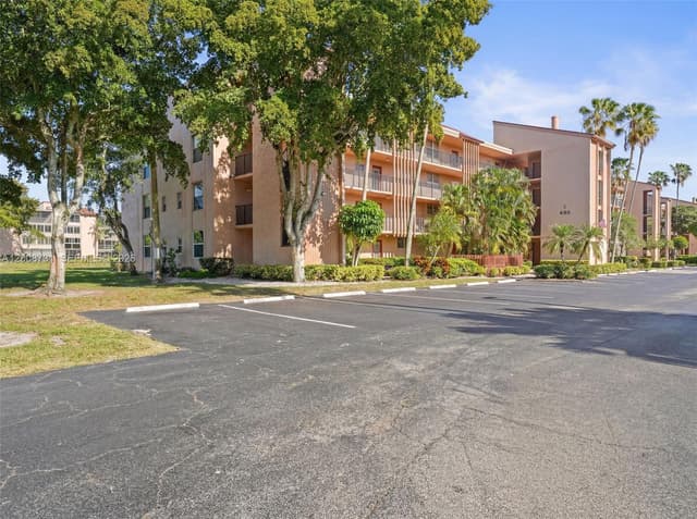 480 NW 76th Ave # 102, Margate FL 33063 - Margate, FL - Photo 3