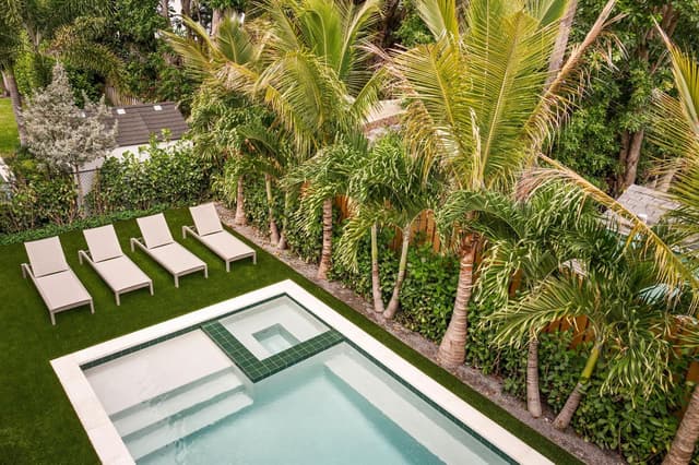 309 Greymon Drive, West Palm Beach FL 33405 - West Palm Beach, FL - Photo 4
