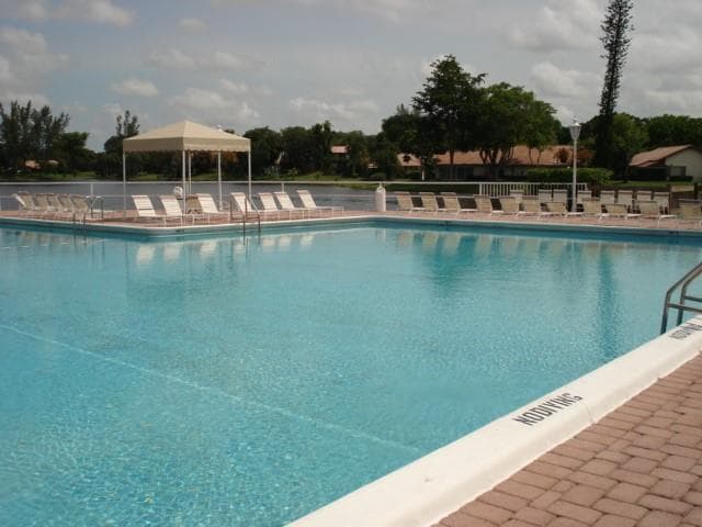 3740 Inverrary Drive # 1a, Lauderhill FL 33319 - Lauderhill, FL - Photo 4