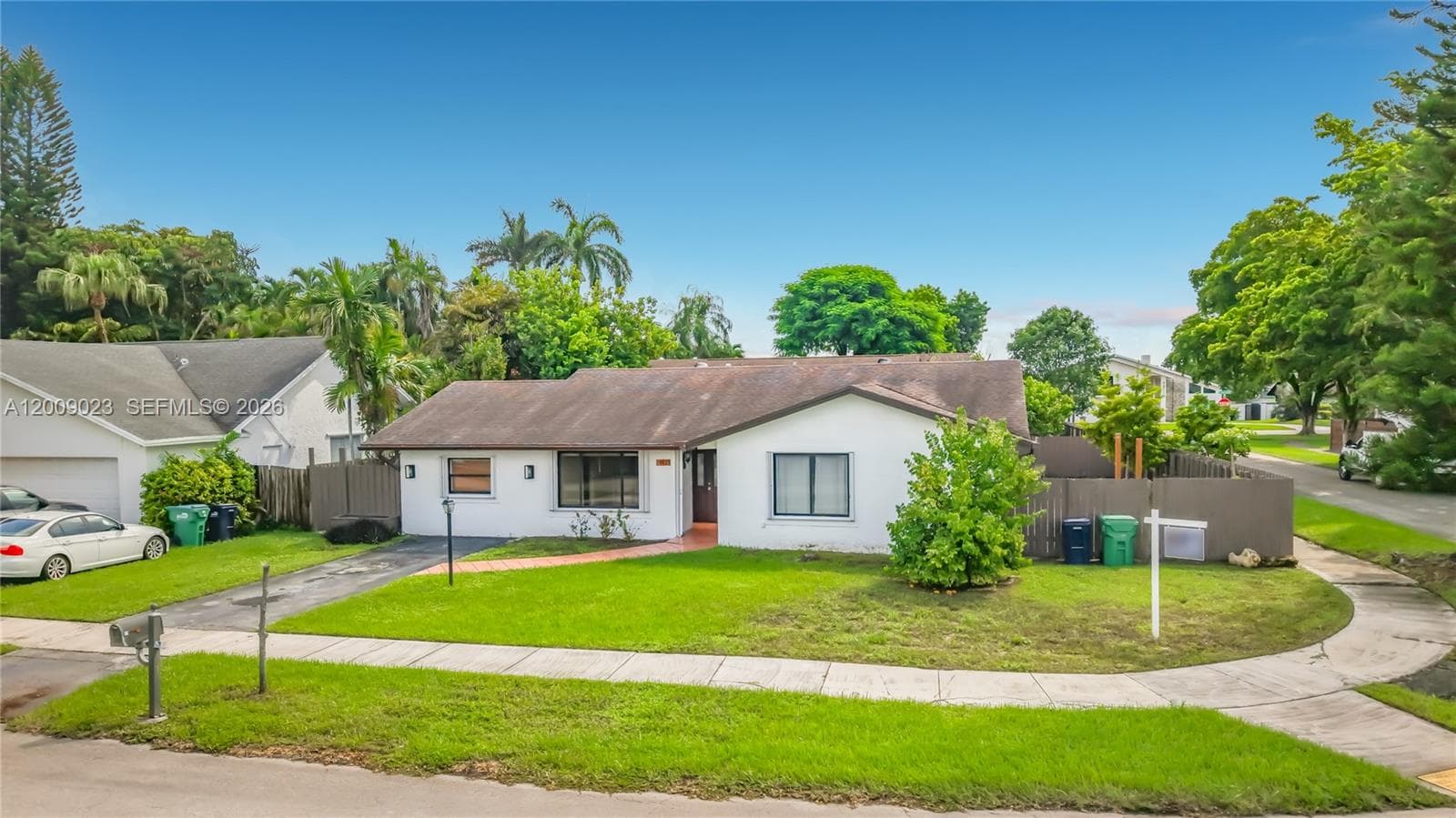 9825 SW 132nd Ct, Miami FL 33186