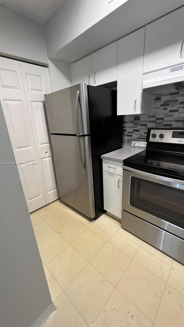 711 SW 111th Way # 301, Pembroke Pines FL 33025 - Pembroke Pines, FL - Photo 7