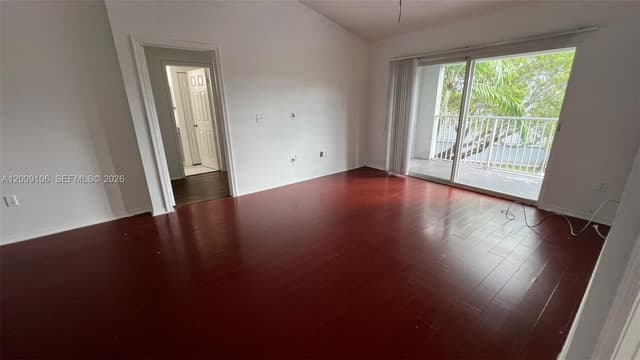 711 SW 111th Way # 301, Pembroke Pines FL 33025 - Pembroke Pines, FL - Photo 5