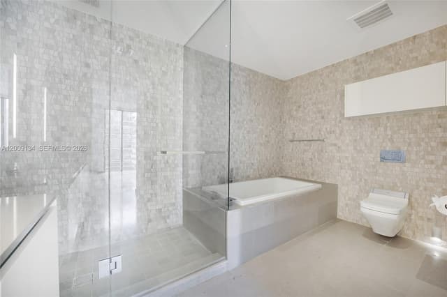 88 SW 7th St # 1009, Miami FL 33130 - Miami, FL - Photo 6