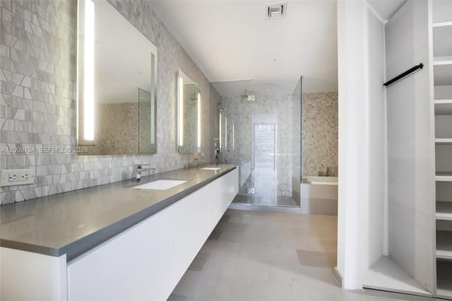 88 SW 7th St # 1009, Miami FL 33130 - Miami, FL - Photo 5
