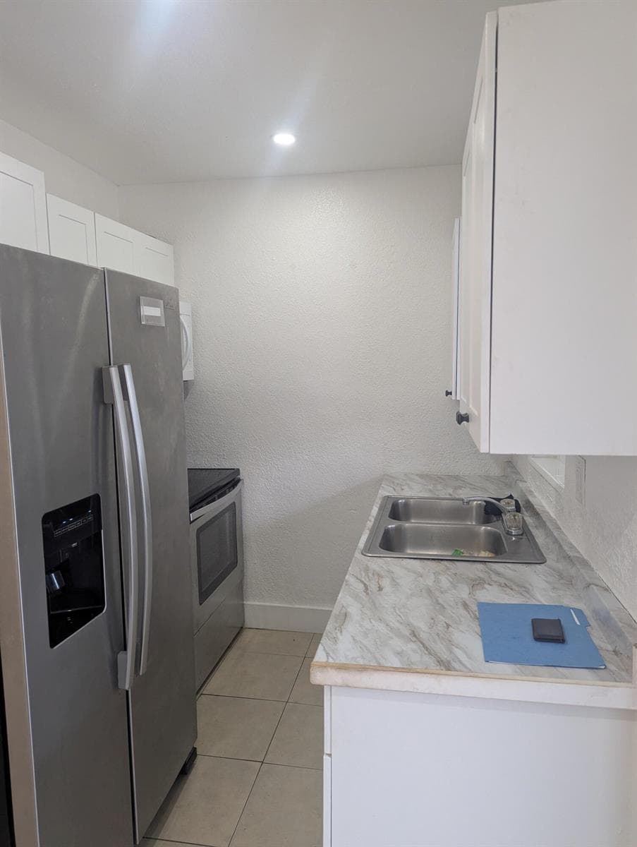 2209 NW 6th Street # 1, Fort Lauderdale FL 33311
