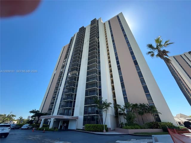 20301 W Country Club Dr # 1224, Aventura FL 33180 - Aventura, FL - Photo 4