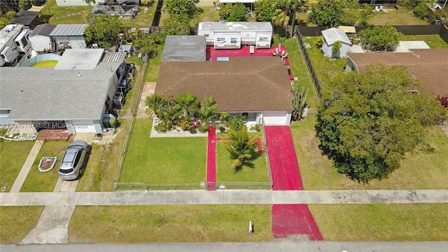 1762 NW 8th Ave, Homestead FL 33030 - Homestead, FL - Photo 2