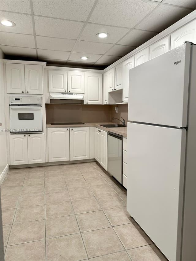 19390 Collins Ave # 1510, Sunny Isles Beach FL 33160 - Sunny Isles Beach, FL - Photo 4