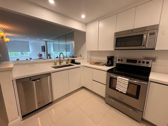 2301 Collins Ave # 427, Miami Beach FL 33139 - Miami Beach, FL - Photo 3