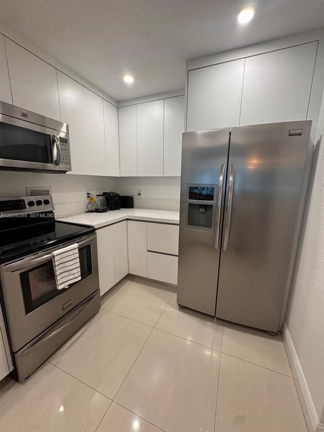 2301 Collins Ave # 427, Miami Beach FL 33139 - Miami Beach, FL - Photo 4