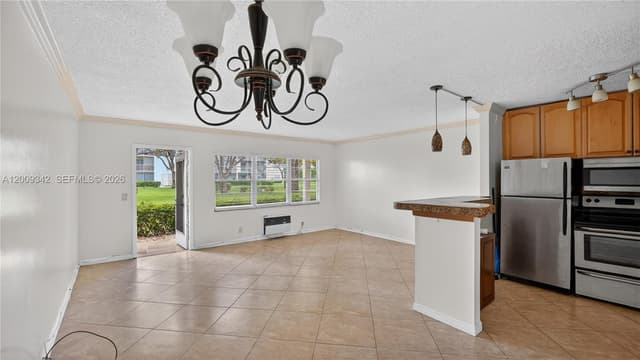 48 Mansfield B # 48, Boca Raton FL 33434 - Boca Raton, FL - Photo 2