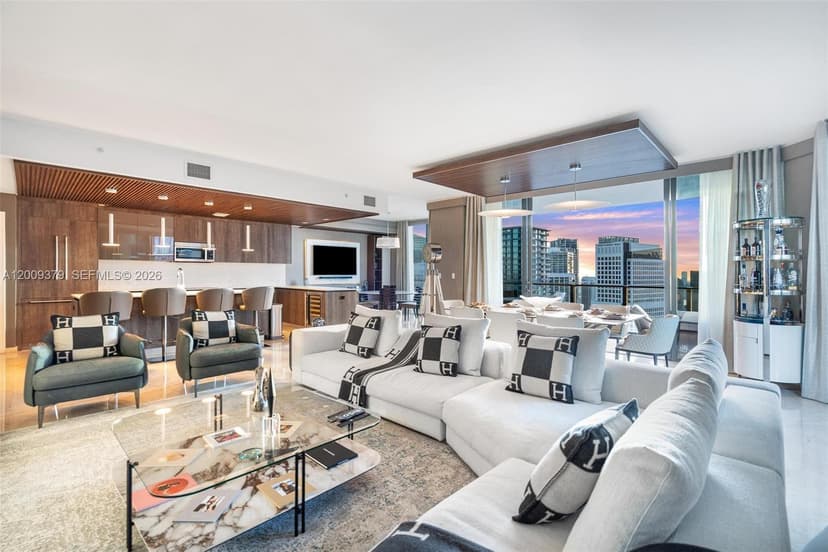 88 SW 7th St # 3801, Miami FL 33130