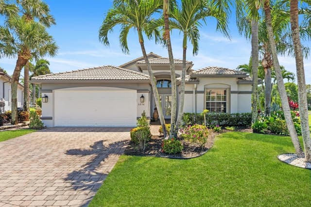 6854 Rienzo Street, Lake Worth FL 33467 - Lake Worth, FL - Photo 2