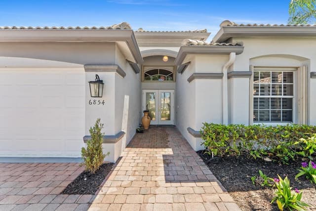 6854 Rienzo Street, Lake Worth FL 33467 - Lake Worth, FL - Photo 3