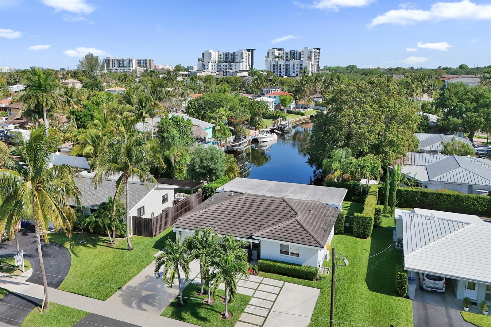 381 SE 3rd Street, Pompano Beach FL 33060