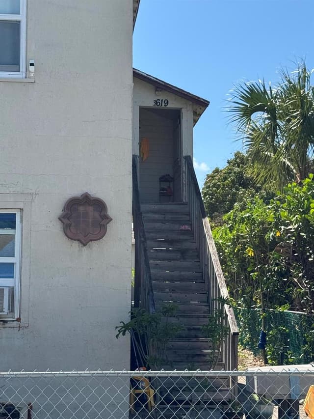 3621 Morton Avenue, West Palm Beach FL 33405 - West Palm Beach, FL - Photo 4