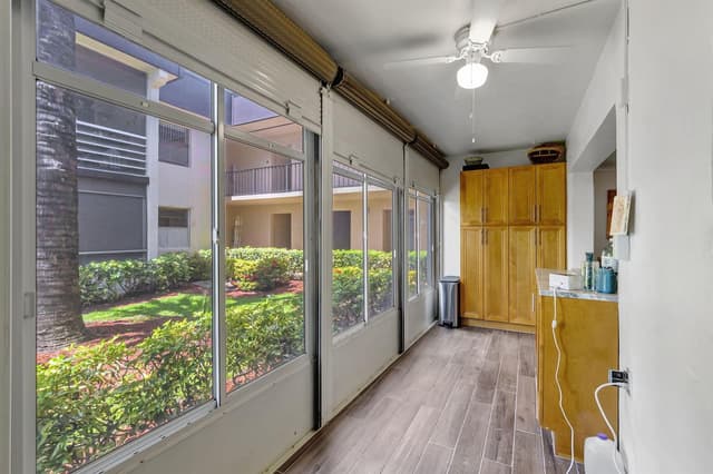 66 Capri B, Delray Beach FL 33484 - Delray Beach, FL - Photo 2