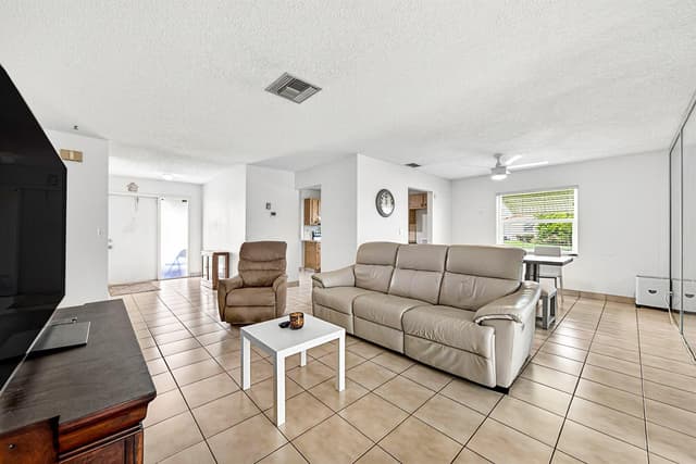 6061 Stanley Lane, Delray Beach FL 33484 - Delray Beach, FL - Photo 6