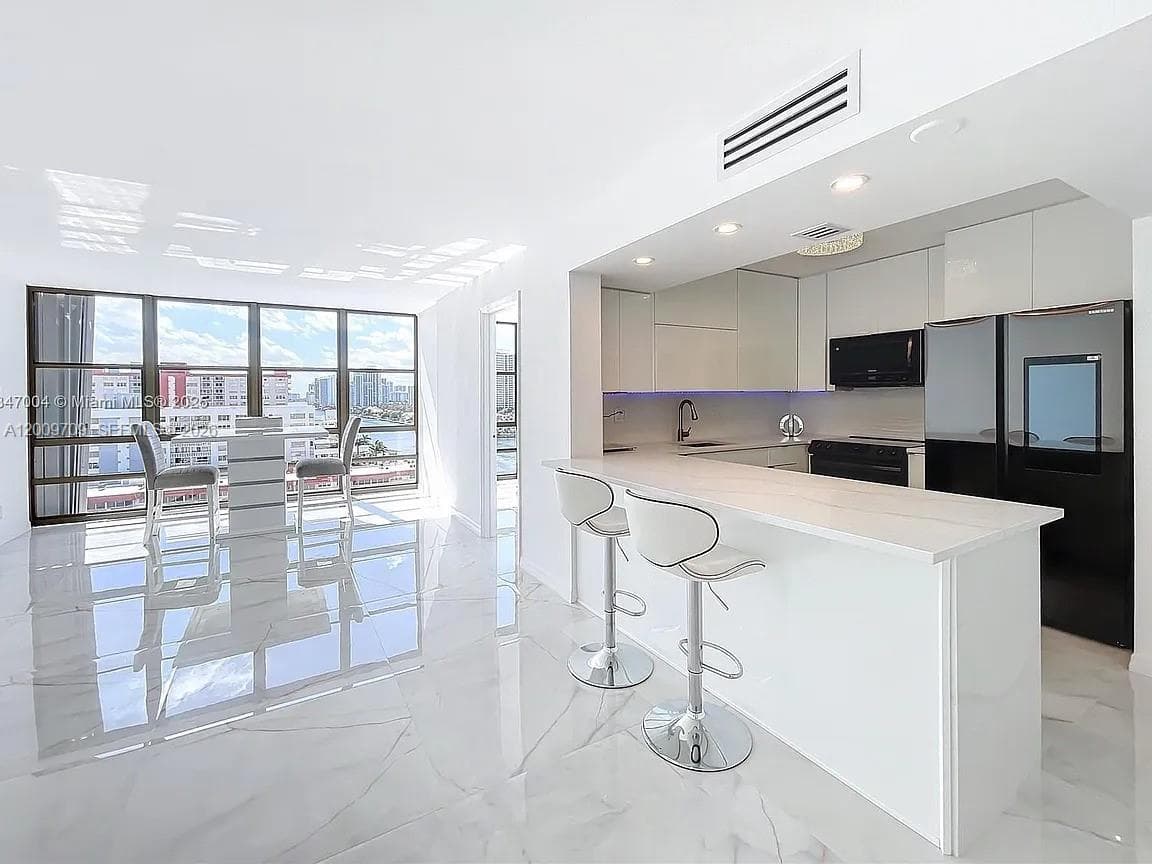 2017 S Ocean Dr # 1206, Hallandale Beach FL 33009