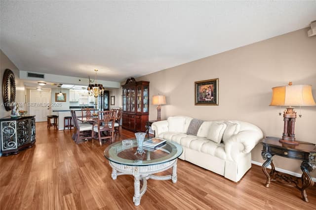 3300 W Rolling Hills Cir # 510, Davie FL 33328 - Davie, FL - Photo 5