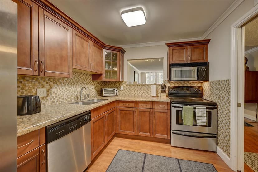 823 Cypress Boulevard # 201, Pompano Beach FL 33069