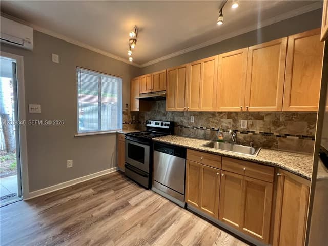 590 NW 40th Ct # 3, Oakland Park FL 33309 - Oakland Park, FL - Photo 6