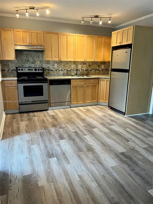 590 NW 40th Ct # 3, Oakland Park FL 33309 - Oakland Park, FL - Photo 5