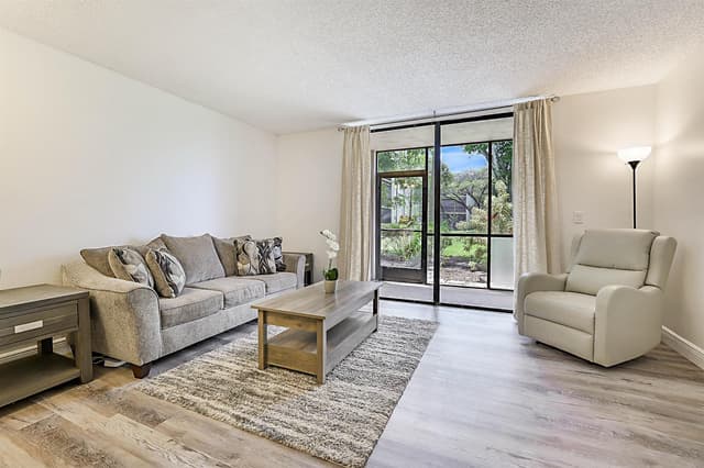 5160 Las Verdes Circle # 117, Delray Beach FL 33484 - Delray Beach, FL - Photo 4