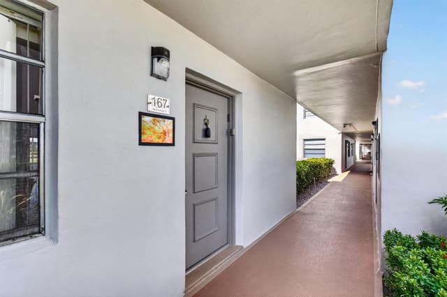 167 Normandy # D, Delray Beach FL 33484 - Delray Beach, FL - Photo 2