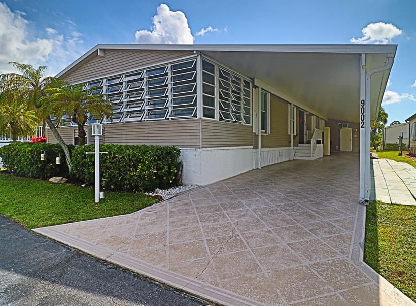 9002 Fomento Bay, Boynton Beach FL 33436