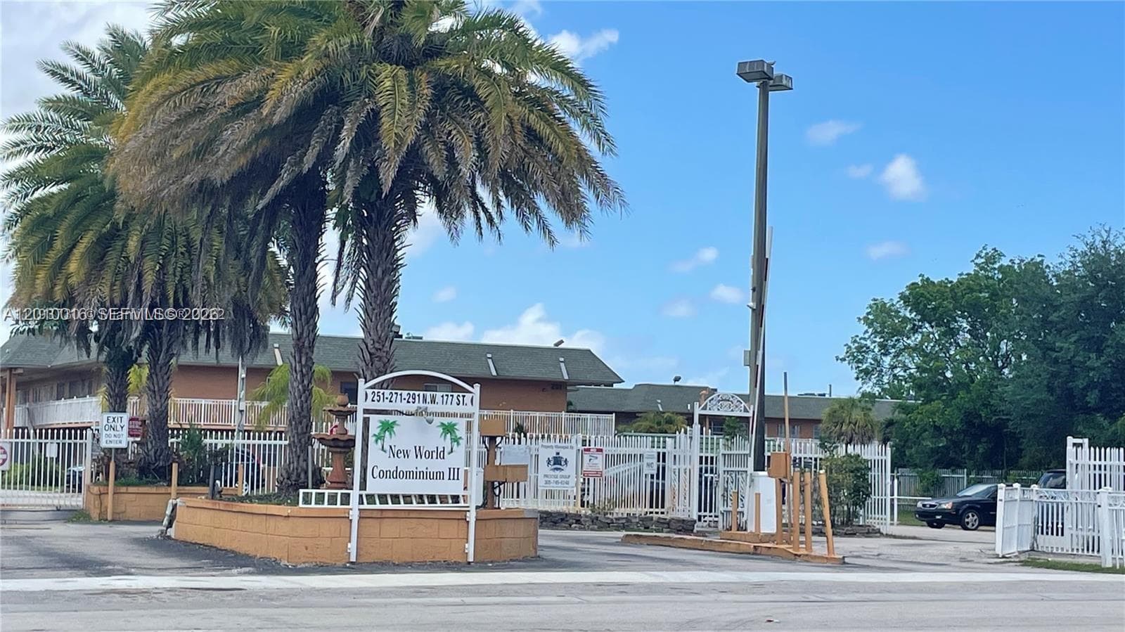 271 NW 177th  St # 104, Miami Gardens FL 33169 - Miami Gardens, FL - Photo 1