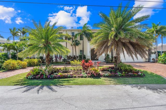 2870 NE 24th Place, Fort Lauderdale FL 33305 - Fort Lauderdale, FL - Photo 3