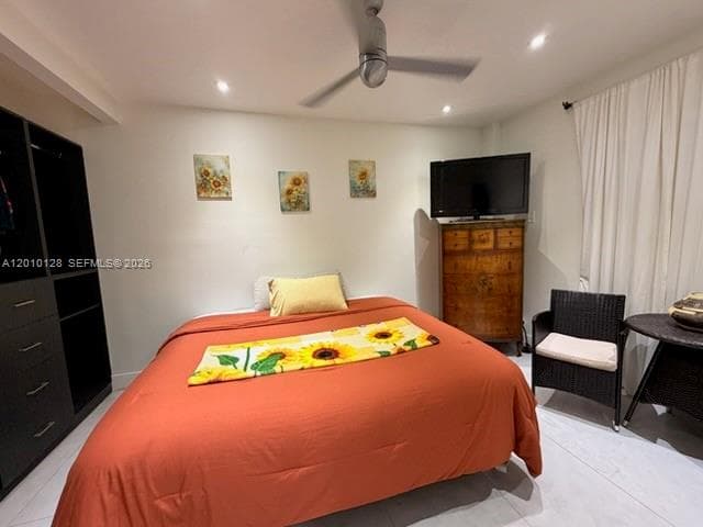 1043 NW 2nd St # 3, Miami FL 33128